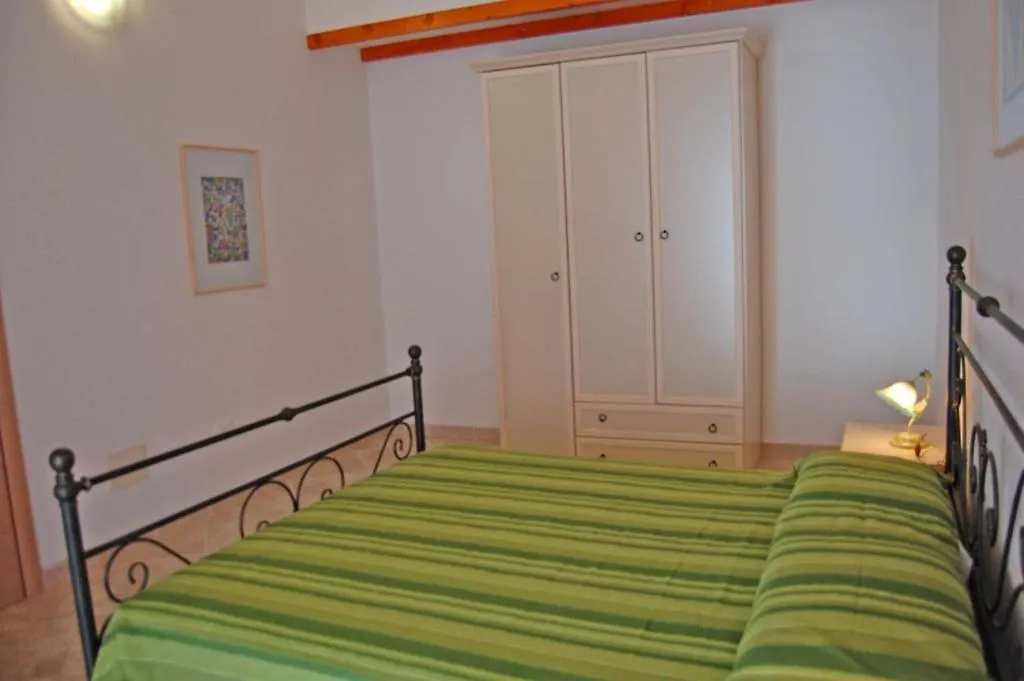 Nuovissimo Appartamento Vista Mare In Paese A Sant'Antioco C470 0*,  이탈리아